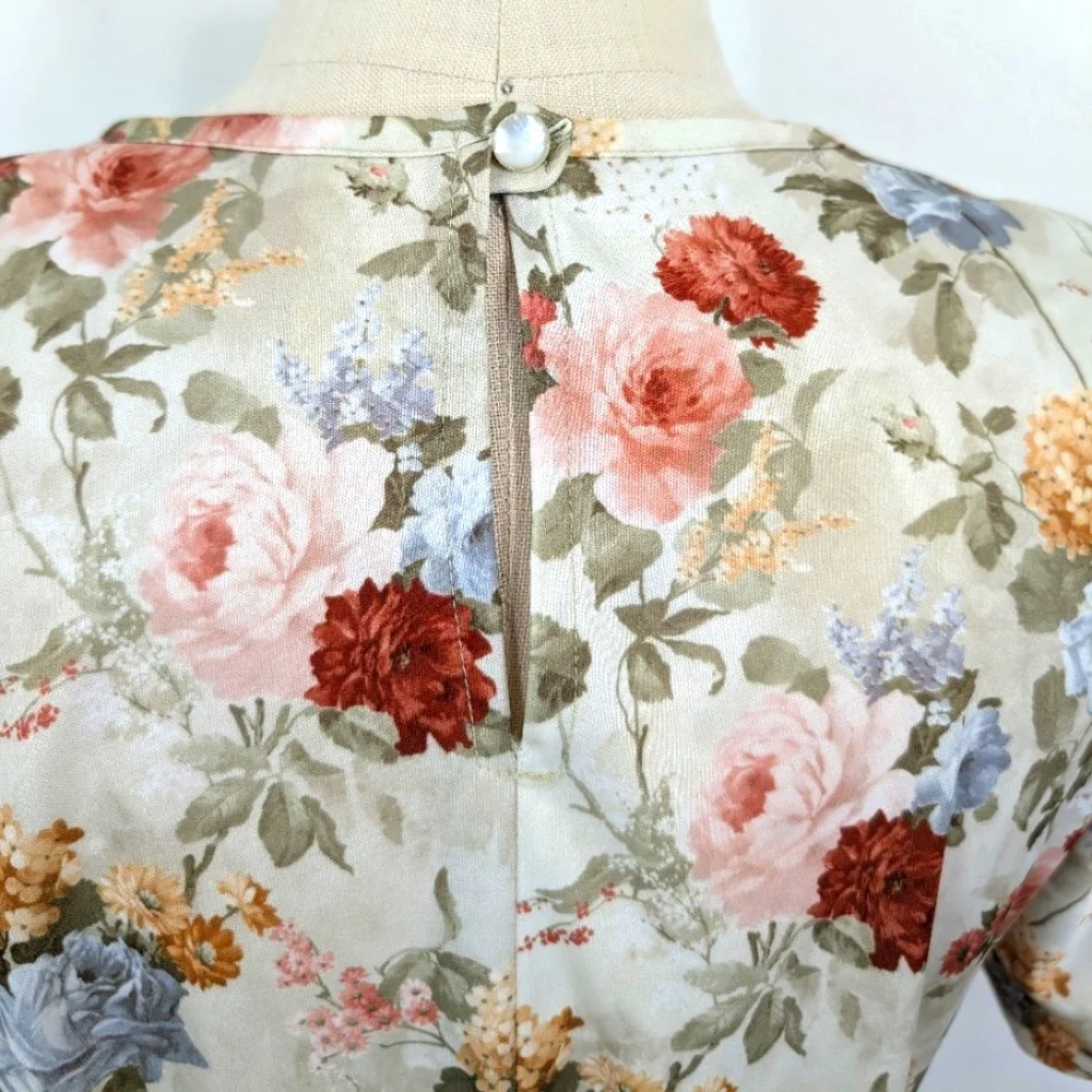 Vintage silky poly earthy floral, modest slip on day dress W matching belt. 12P